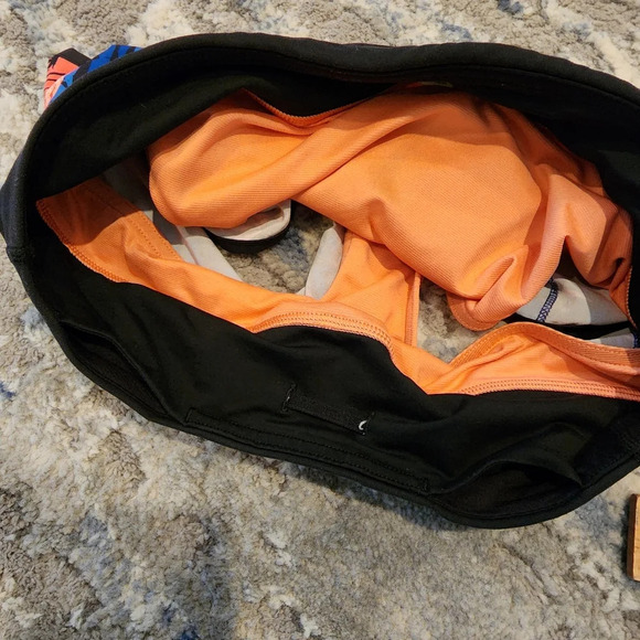 Lululemon Speed Short in Paint Storm Harbor Blue Multi / Black. Size 4 - Picture 10 of 16